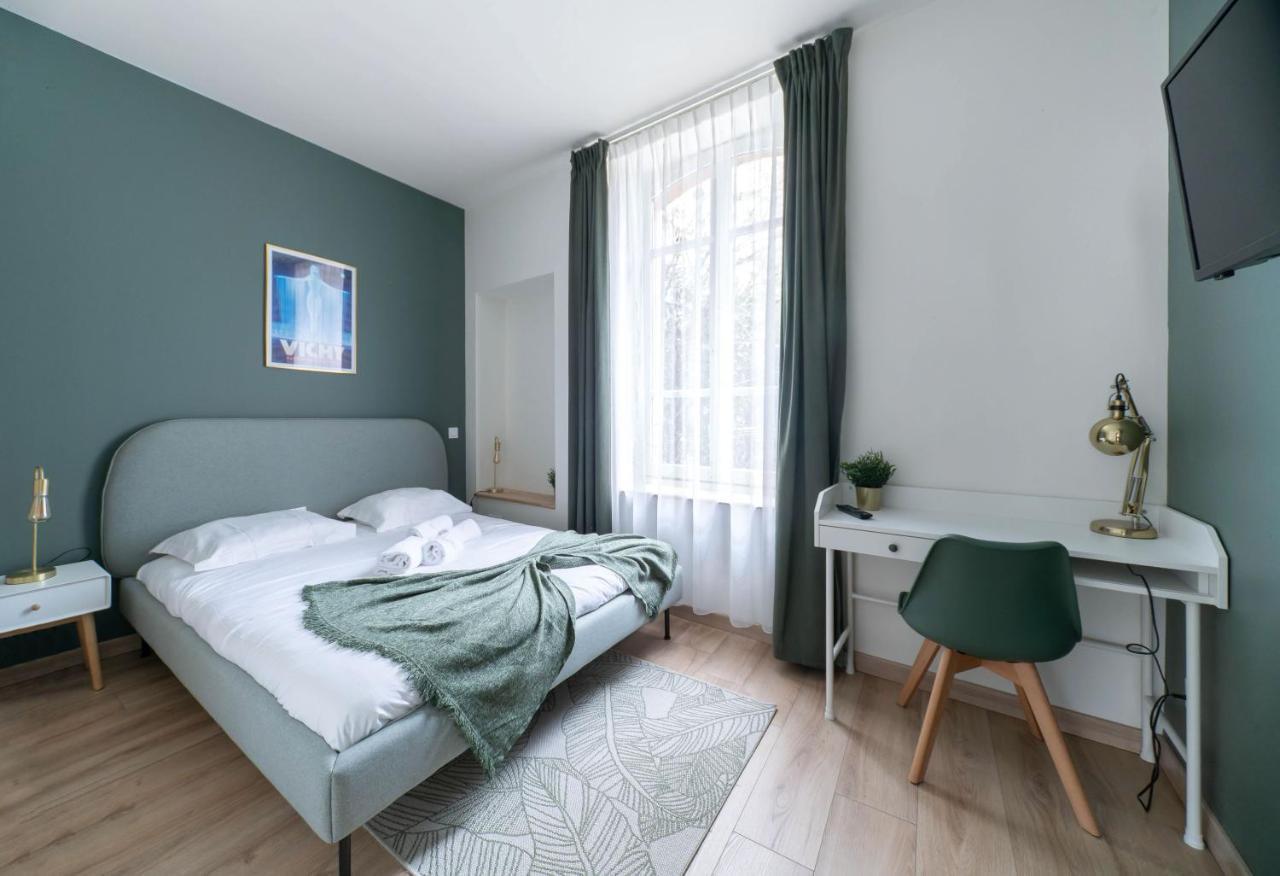 Bains Callou Situee Face Aux Thermes Appartement Vichy