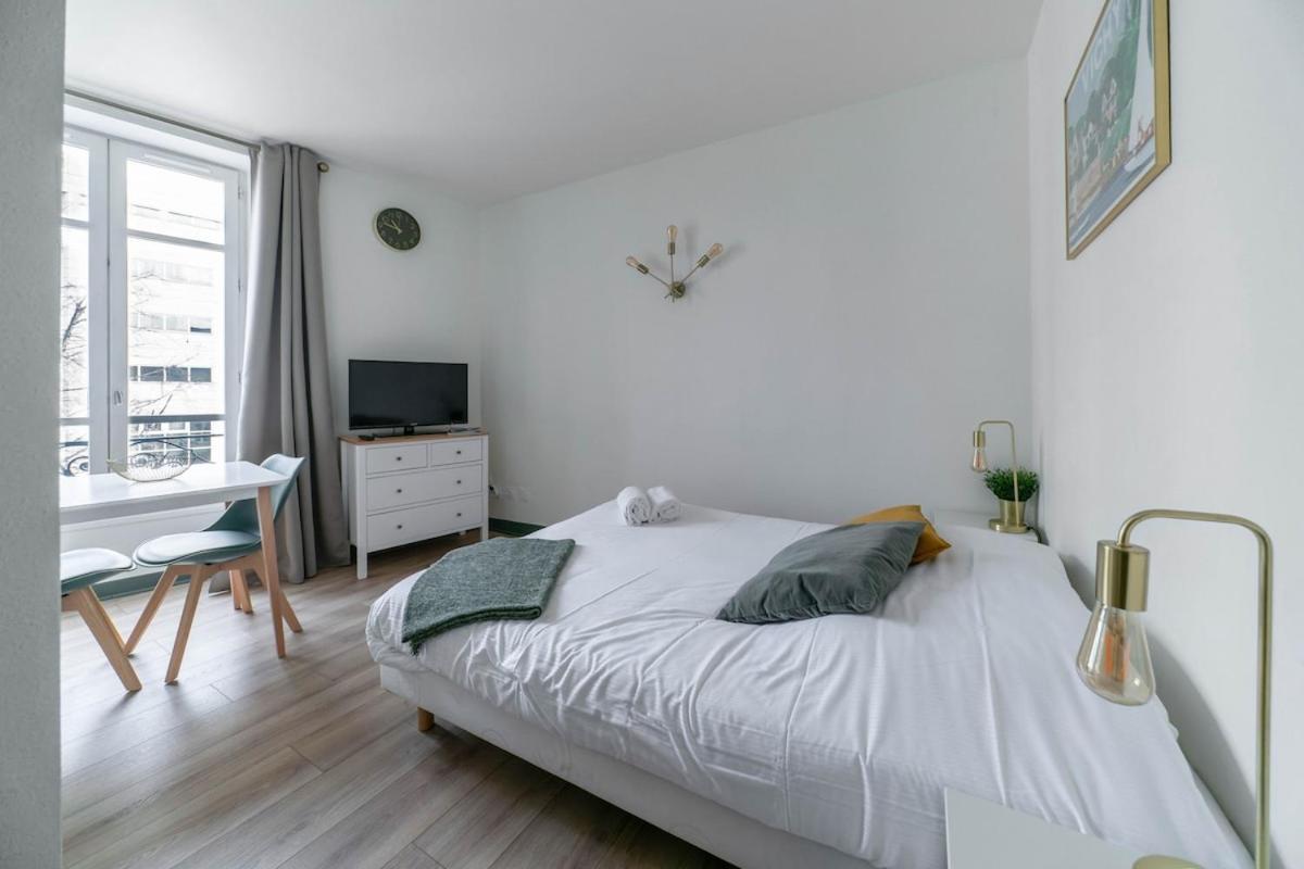 Appartement Bains Callou Situee Face Aux Thermes